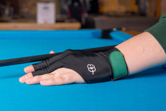 McDermott Billiard Glove for Left Hand Black L